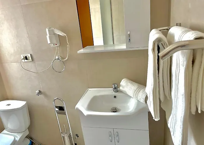 Algo 4* Тирана